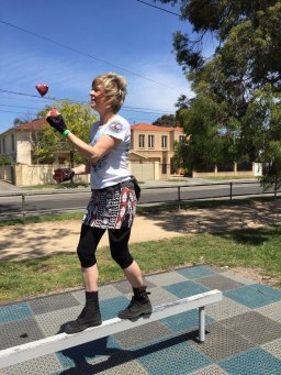 Ange -juggles2016